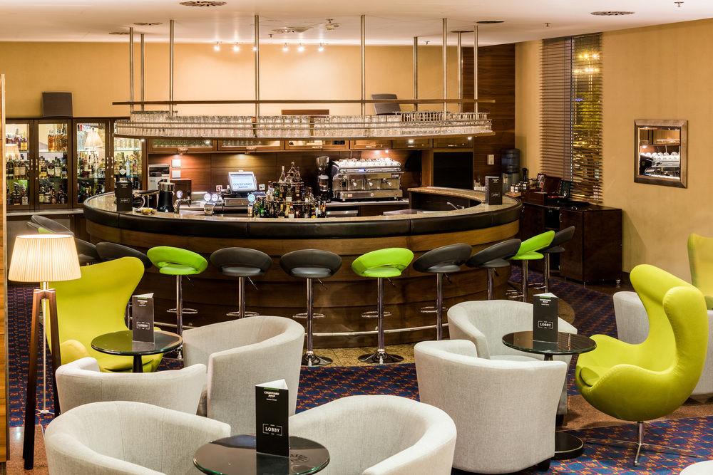 Courtyard By Marriott Warsaw Airport Hotel Exterior photo The lobby of the hotel