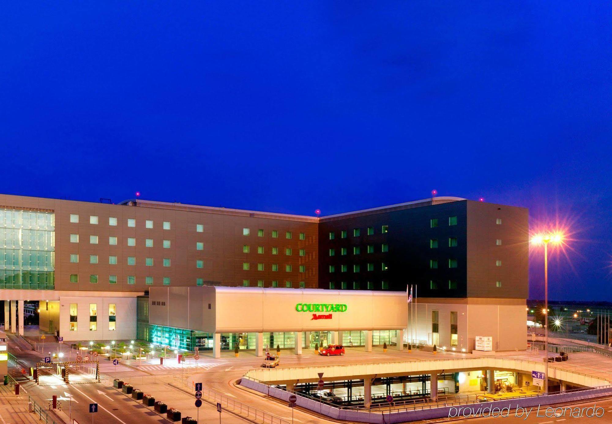 Courtyard By Marriott Warsaw Airport Hotel Exterior photo Provided by Leonardo
